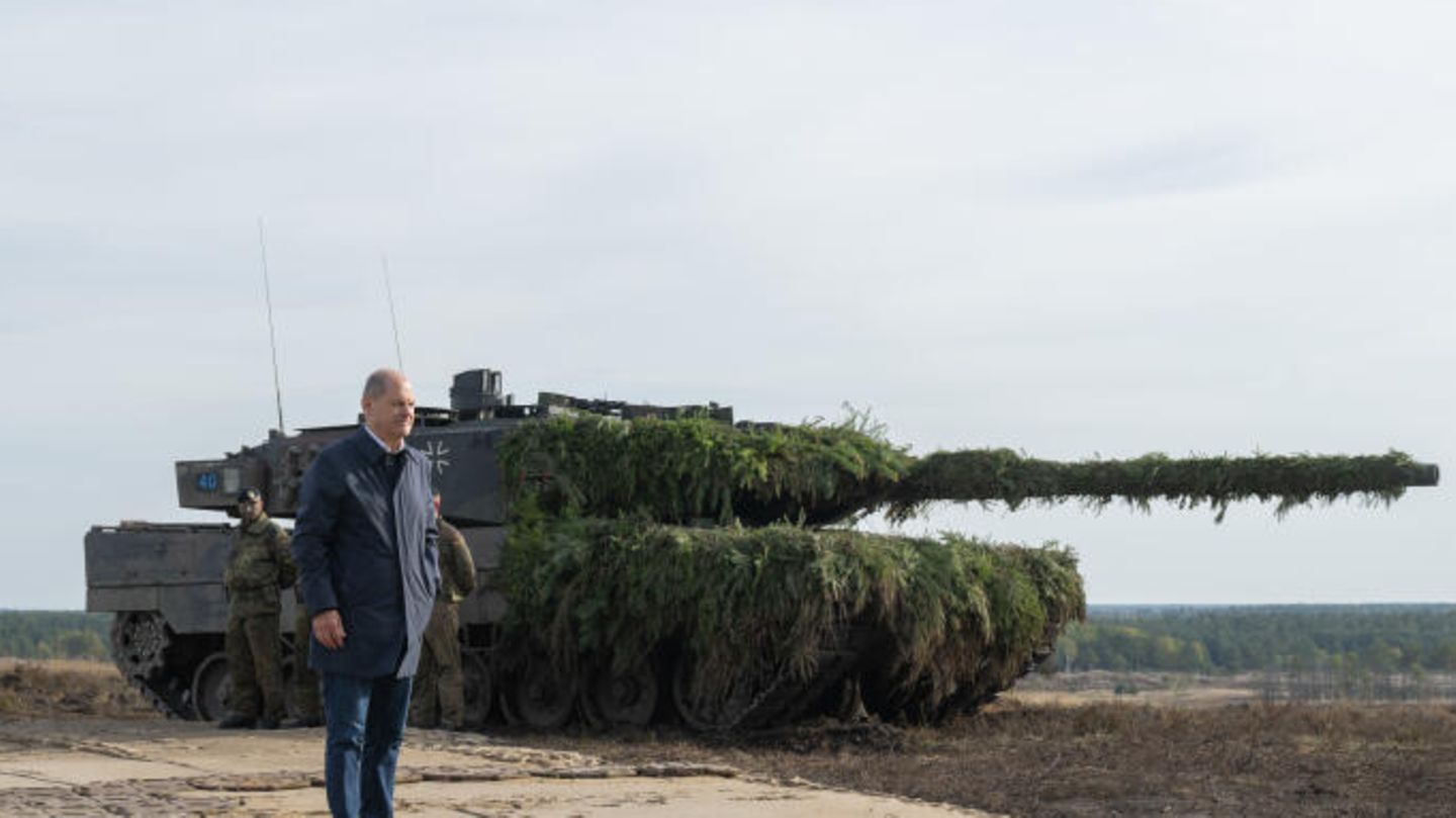 Why Olaf Scholz is so difficult in the debate about Leopard main battle tanks