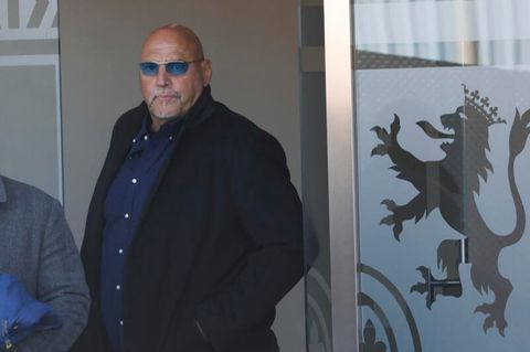 Frank Hanebuth, ehemaliger Präsident der Hells Angels Hannover, vor der Audiencia Nacional in Madrid