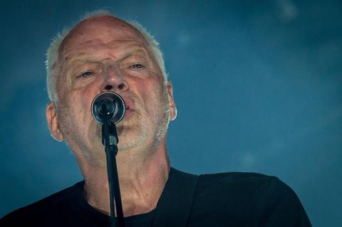 Pink-Floyd-Sänger David Gilmour bei einem Solo-Konzert 2015. Die Texte für "The Dark Side of the Moon" schrieb sein Co-Sänger Roger Waters, der die Band später verließ.