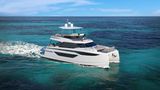 Motoryachten bis 20 Meter - Prestige M 48  Das jüngste Modell des Luxus-Yachtbauers Prestige siegt in der Klasse Motoryachten bis 20 Meter. Der Katamaran mit einer Bootslänge von 48 Fuß bietet den gleichen Wohnraum wie ein 60-Fuß-Monohull.