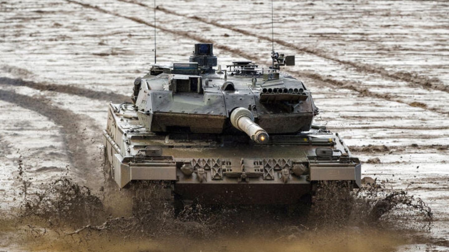 Leopard 2: Germany supplies Ukraine with tanks