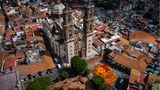 Luftaufnahme vom Stadtzentrum von Mexiko-Stadt rund um die Santa Prisca-Kirche