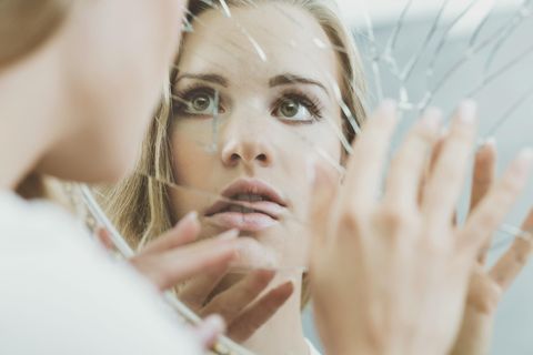 Eine narzisstische Persönlichkeitsstörung äußert sich bei Frauen häufig anders, als bei Männern. 