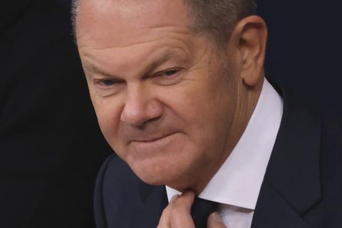 Will der Ukraine zunächst 14 Leopard-Kampfpanzer zur Verfügung stellen: Bundeskanzler Olaf Scholz