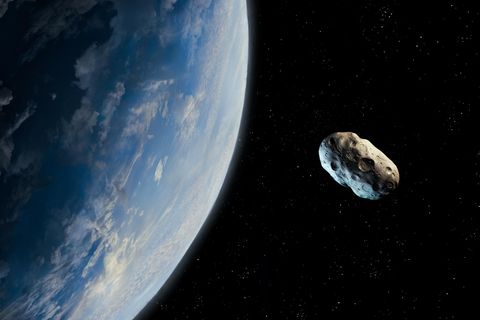 Asteroid rast auf die Erde zu