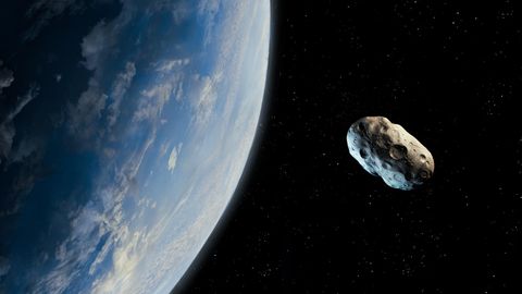 Asteroid rast auf die Erde zu