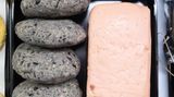 Der Leberkäse darf weiterhin Leberkäse heißen. Schließlich sind auch im Original weder Leber noch Käse drin.