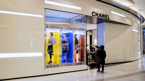 Ein Geschäft der Marke Luxusmarke Chanel in einem Kaufhaus in Seoul, Südkorea