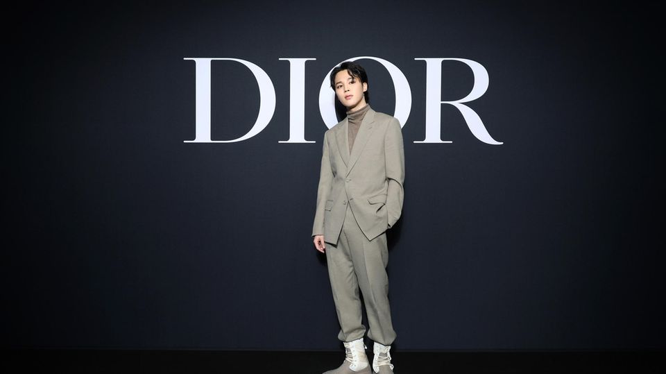 Der K-Pop-Künstler Jimin bei der Pariser Fashion Week