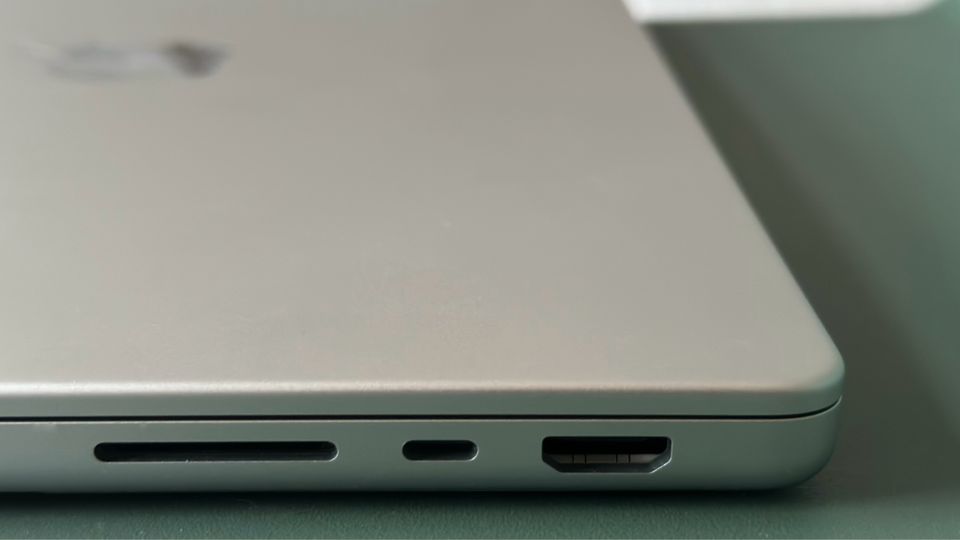 Der HDMI-Anschluss unterstützt nun auch Multichannel Audio und ein 8K-Display