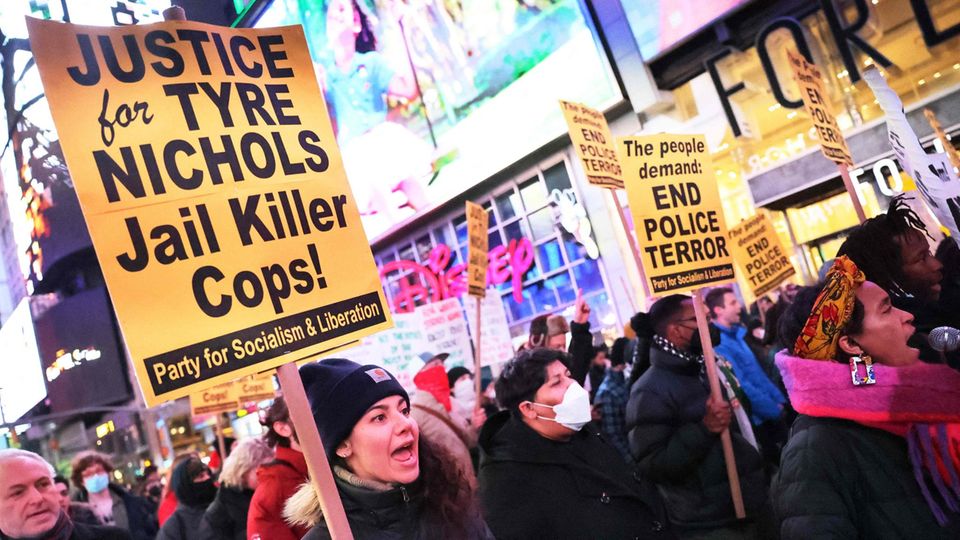 Nach dem gewaltsamen Tod von Tyre Nichols kam es vielerorts in den USA zu Demonstrationen – hier eine Aufnahme aus New York