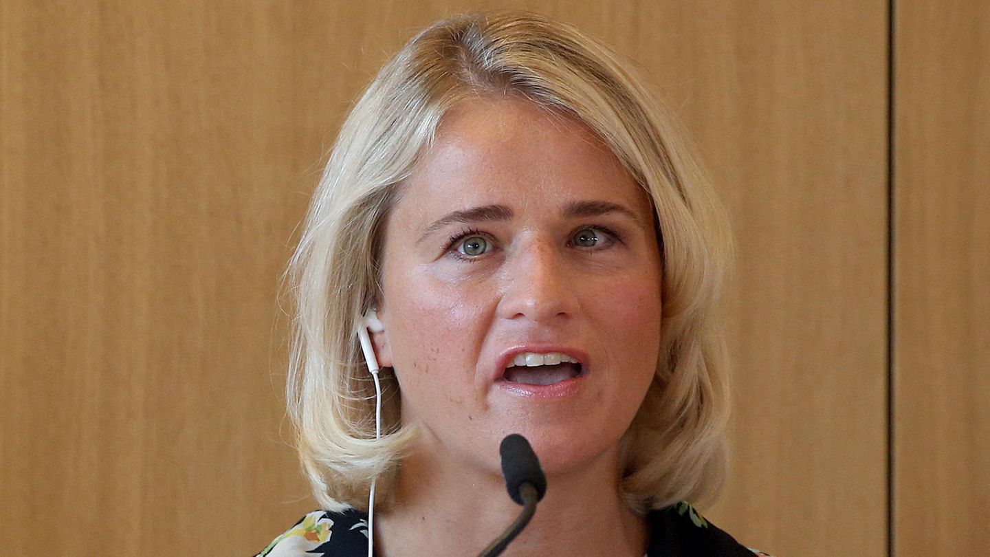 VdK-Präsidentin Verena Bentele fordert in öffentlichen Verkehrsmitteln weiteren Corona-Risikogruppen
