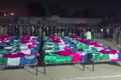 Video: Zahl der Todesopfer nach Moschee-Anschlag gestiegen