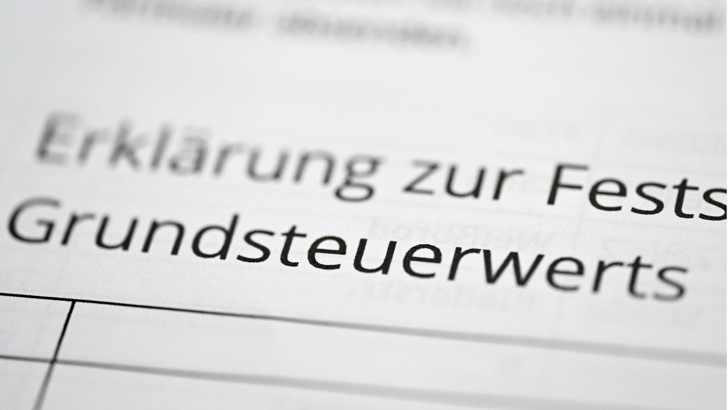Finanzminister Füracker: Bayern verlängert Frist für Grundsteuererklärung