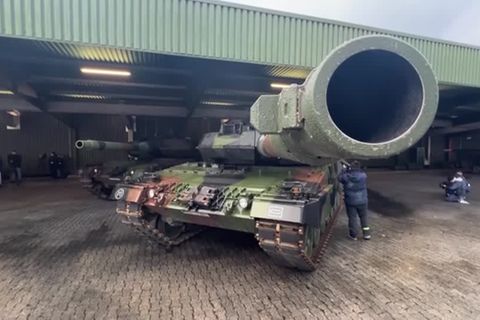 Video: Pistorius fordert schnellen Ersatz für Leopard-Kampfpanzer
