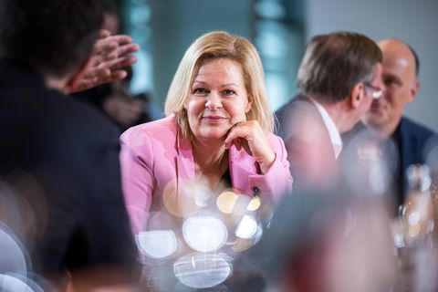 Spitzenkandidatur in Hessen: Nancy Faeser – dreist und egoistisch? Eine Verteidigungsrede