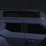 Für Sonne und als Ausguck dient ein Panoramaschiebedach.