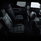 Von innen ist der Rezvani erstaunlich geräumig. Zu seiner besonderen Ausstattung gehören klimatisierte und beheizbare Ledersitze für insgesamt bis zu acht Mitfahrende, sowie ...