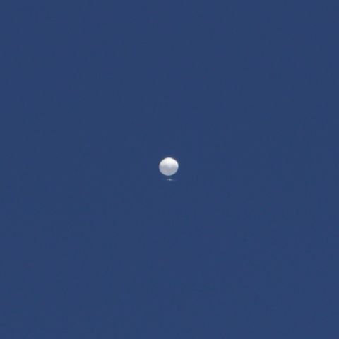 Ein Ballon schwebt über Columbia in den USA
