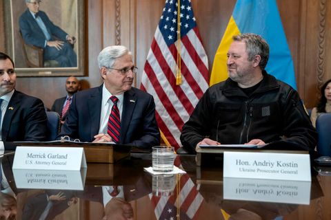 US-Justizminister Merrick Garland und der ukrainische Generalstaatsanwalt Andrij Kostin