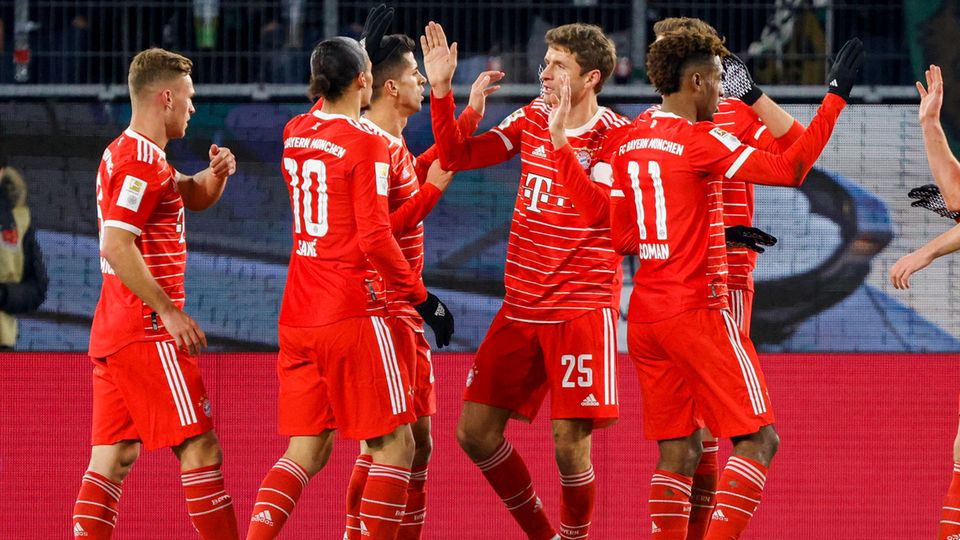 Bayern München besiegt den VfL Wolfsburg