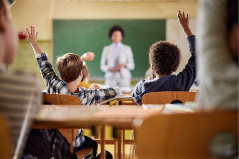 Hochbegabter macht neun Jahren Schulabschluss