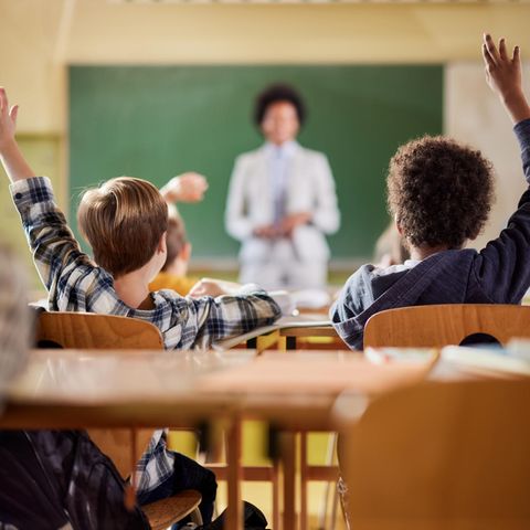 Hochbegabter macht neun Jahren Schulabschluss