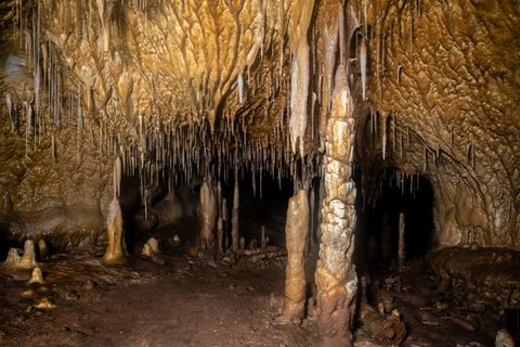Archäologie: Eine Höhle