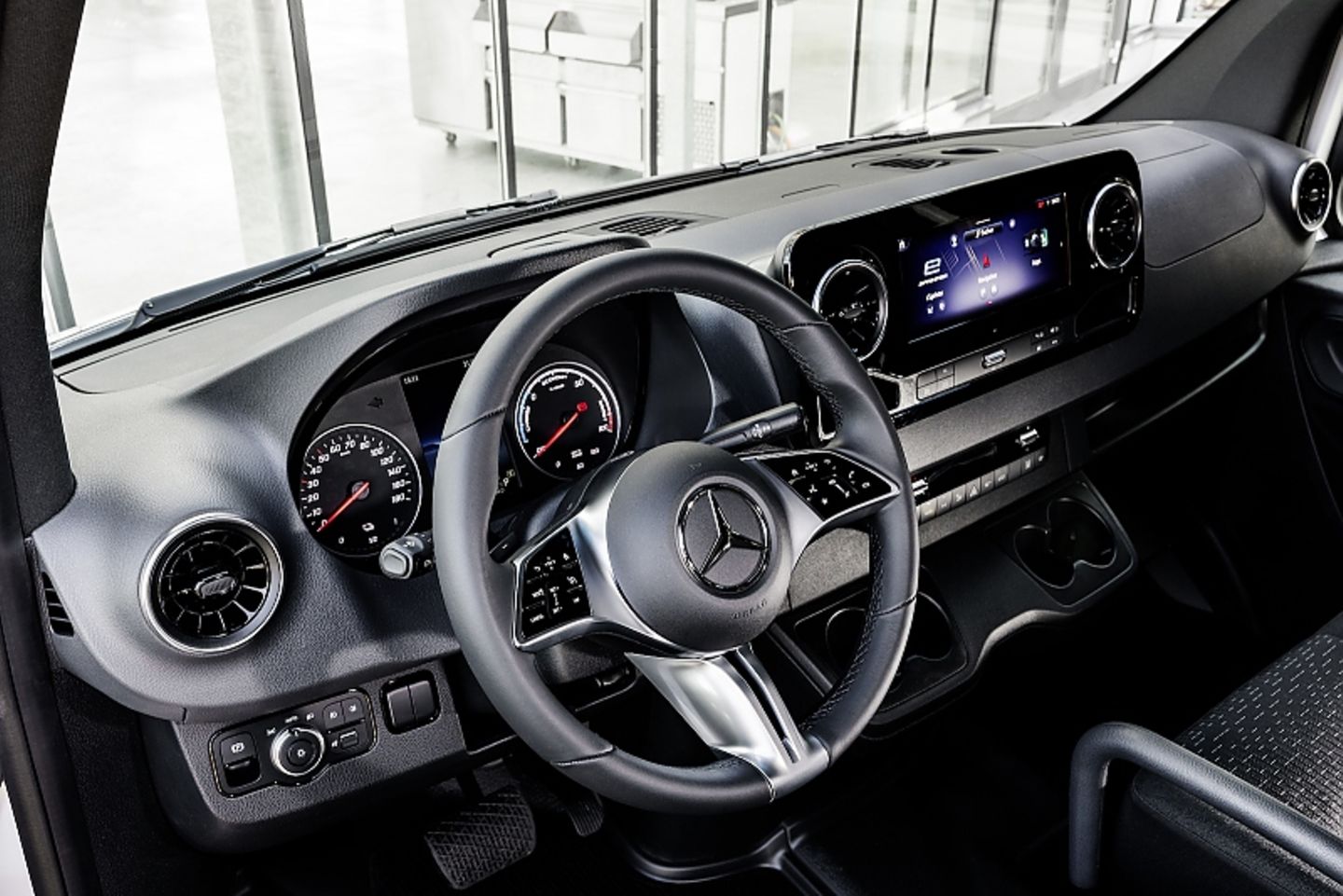 Mercedes eSprinter 2024