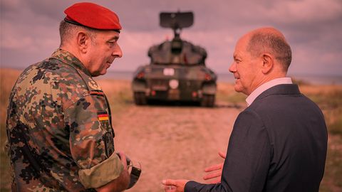 Scholz besucht Ausbildung ukrainischer Soldaten