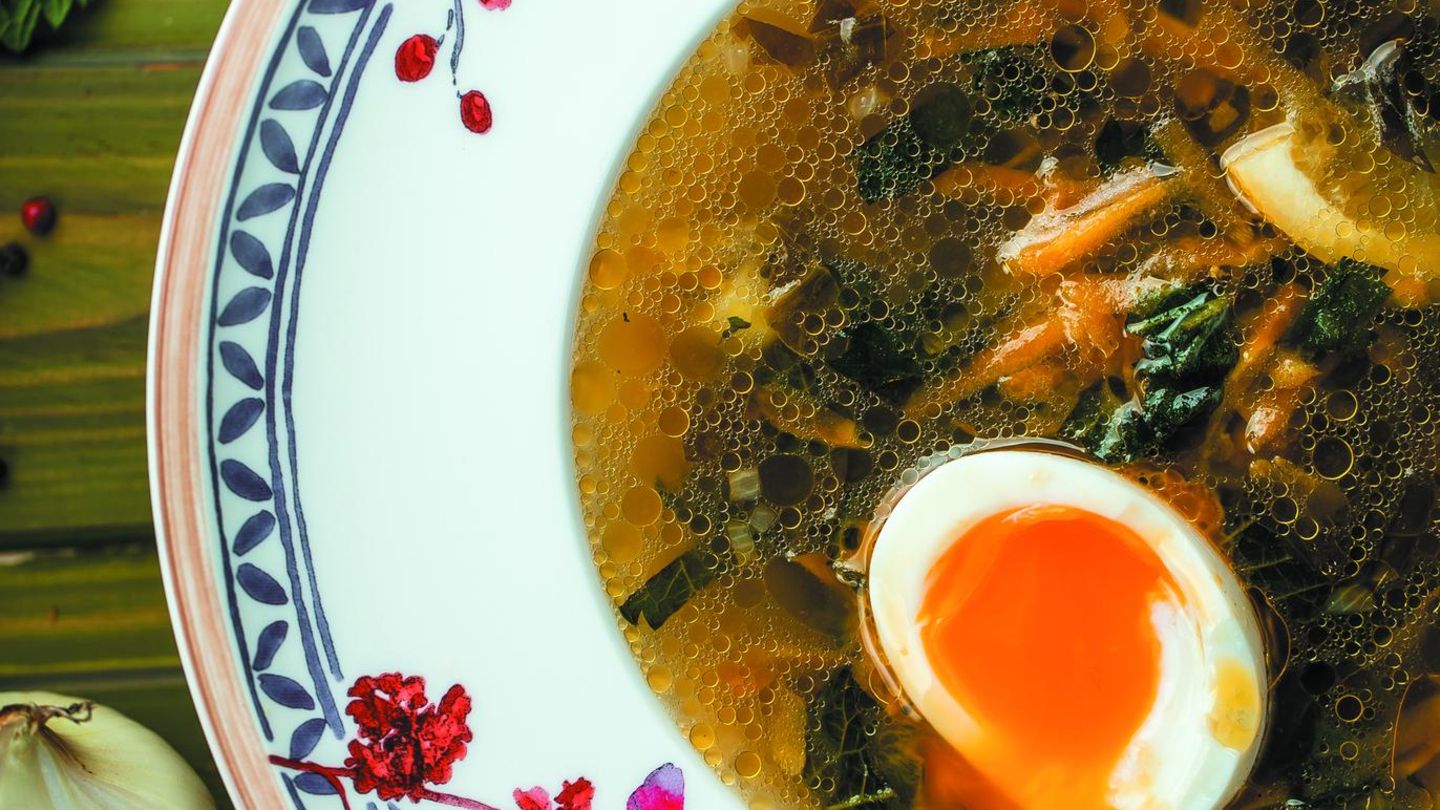Kochbuch &amp;quot;Ukraijina&amp;quot;: Rezepte aus der Ukraine von Ievgen Klopotenko ...