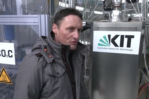 Video: Karlsruher Forscher wollen CO2 in reinen Kohlenstoff verwandeln