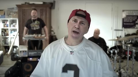 Limp Bizkit rocken als Putin, Biden, Selenskyj und Co. in neuem Musikvideo ab
