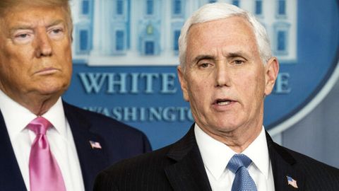 Donald Trump und seine damalige Nummer Zwei Mike Pence im Februar 2020