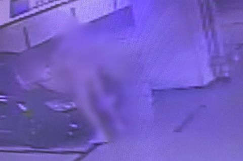 Paar zerdellt Auto bei Sex in Tiefgarage – Besitzer verklagt Parkhaus