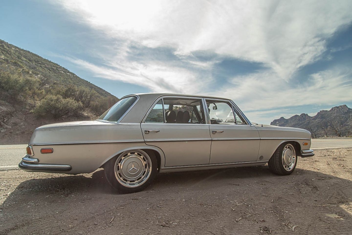 Icon Mercedes 300 SEL 6.2 Derelict