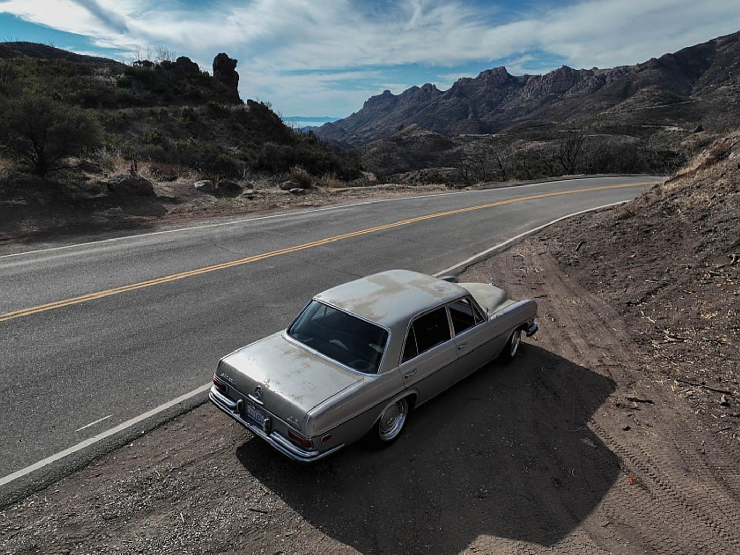 Icon Mercedes 300 SEL 6.2 Derelict