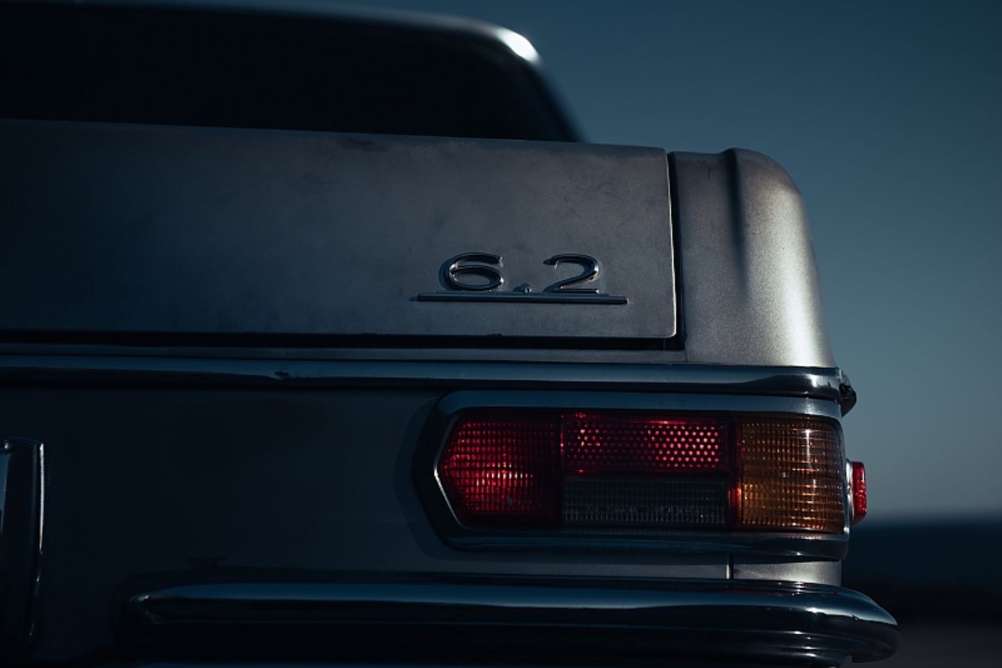 Incon_Mercedes_300_SEL-3.jpg