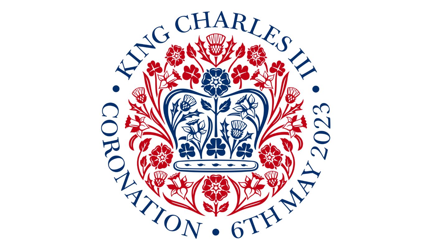 Royals: Das Königshaus enthüllt das Emblem zur Krönung von Charles III. – der Designer hat schon das iPhone entworfen