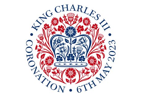 Das Logo zur Körnung von König Charles III. gibt es sowohl in Englisch, als auch in walisischer Sprache