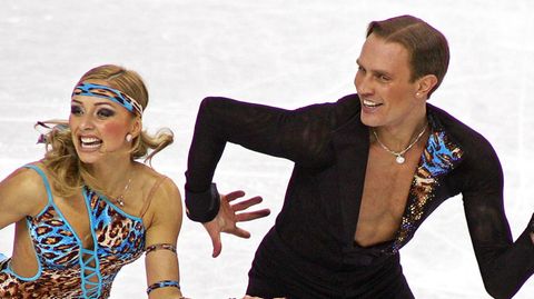 Tatjana Nawka und Roman Kostomarow 2006 auf dem Eis in Turin, wo sie Olympia-Gold gewannen