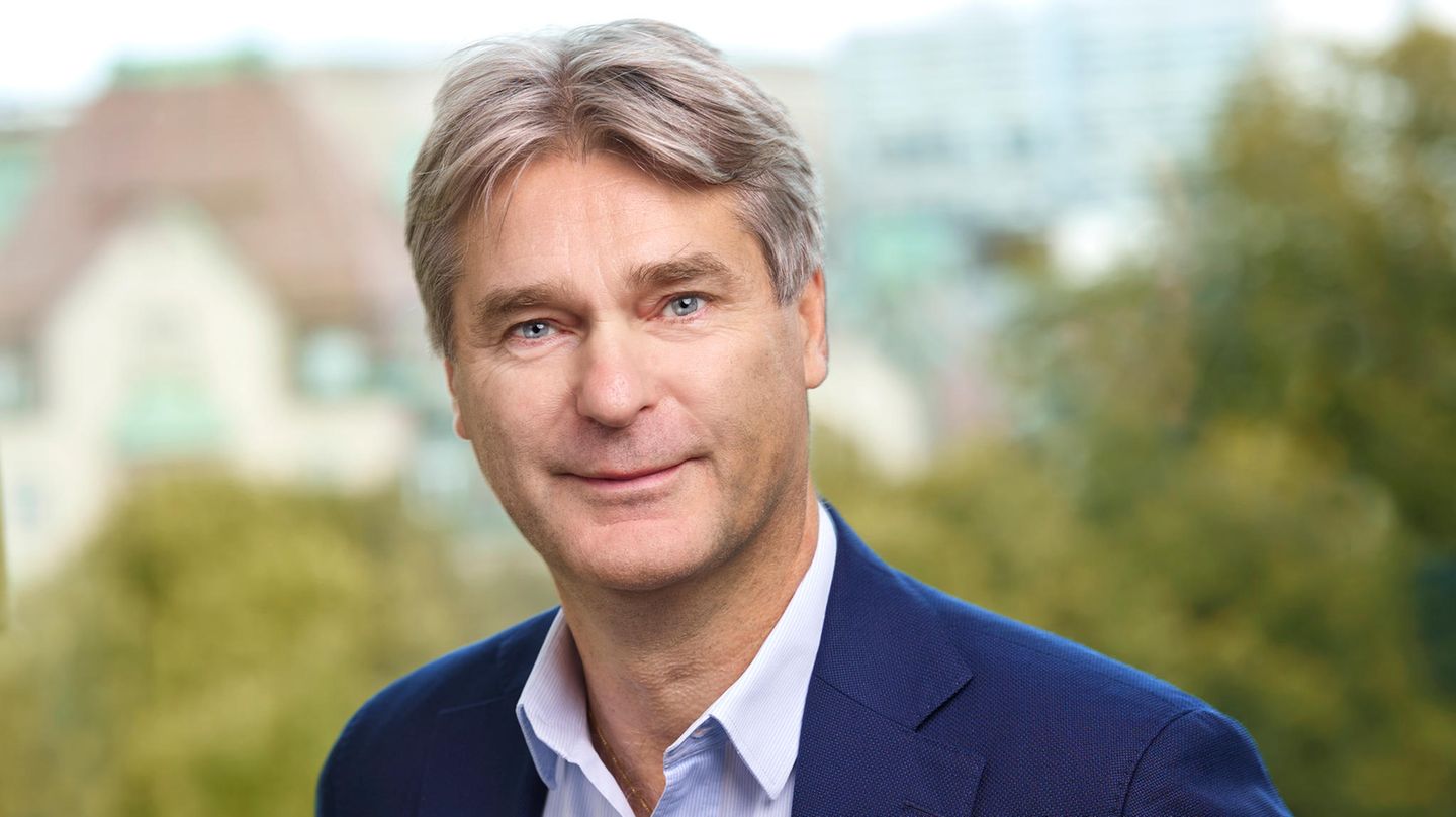 Richard Gröttheim lächelt in die Kamera