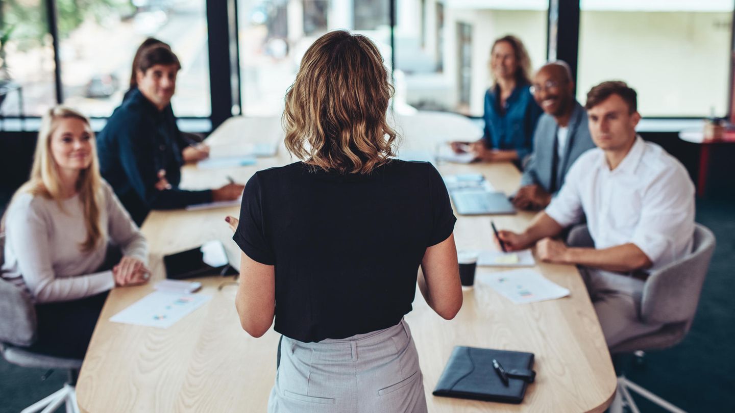 Marketing und PR  Produktmanager/-in: 60.940 Euro  Marketing Manager: 49.198 Euro  Online Marketing Manager: 42.956 Euro  Marketing Assistant: 40.300 Euro  Social Media Manager: 37.318 Euro