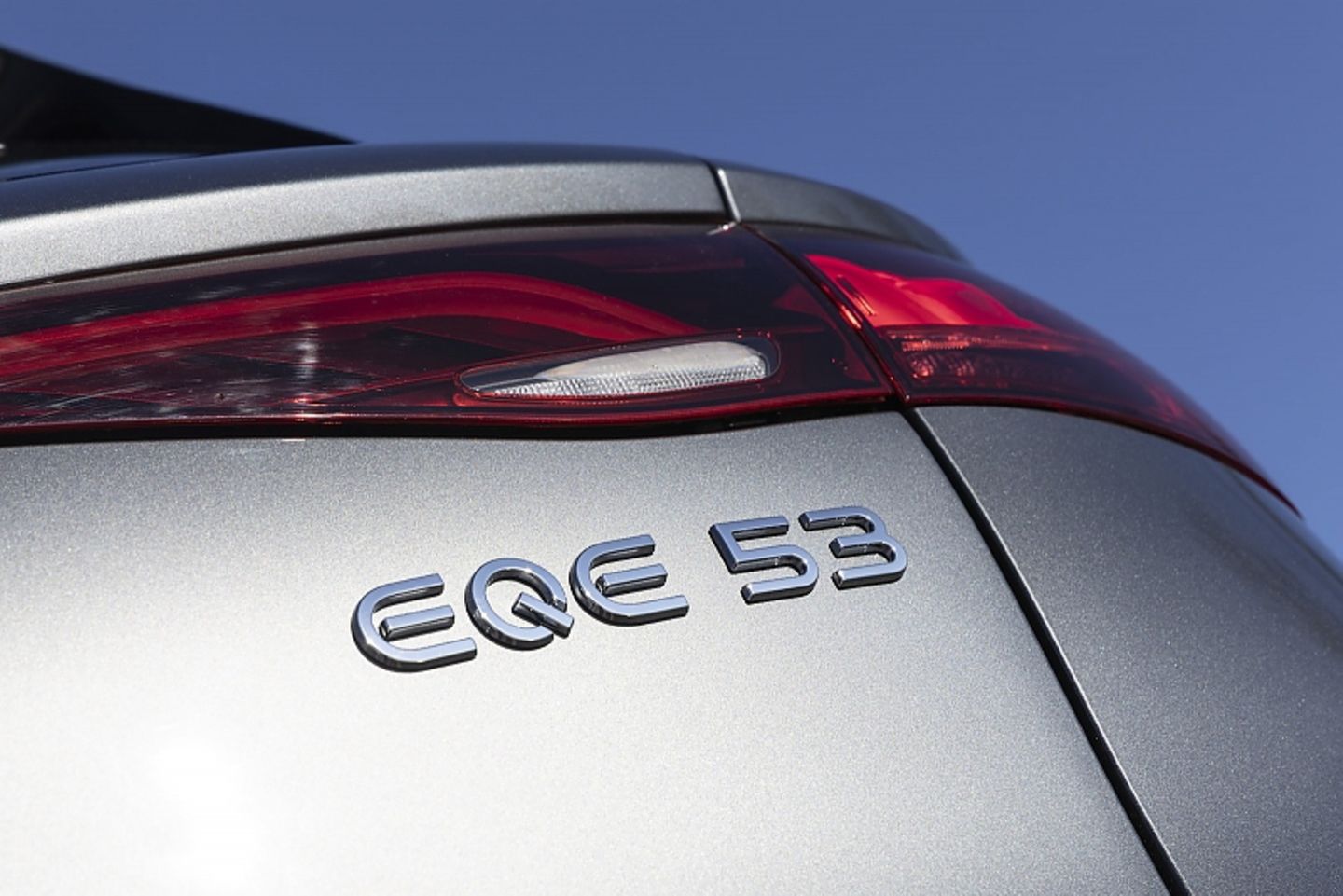 Mercedes AMG EQE 53