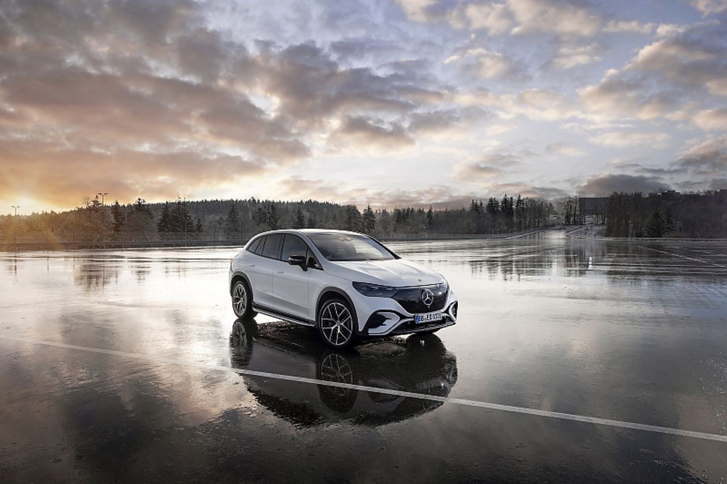Mercedes EQE 500