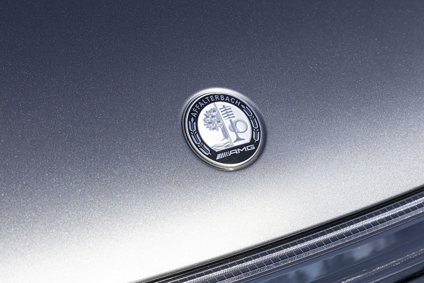 Mercedes AMG EQE 53