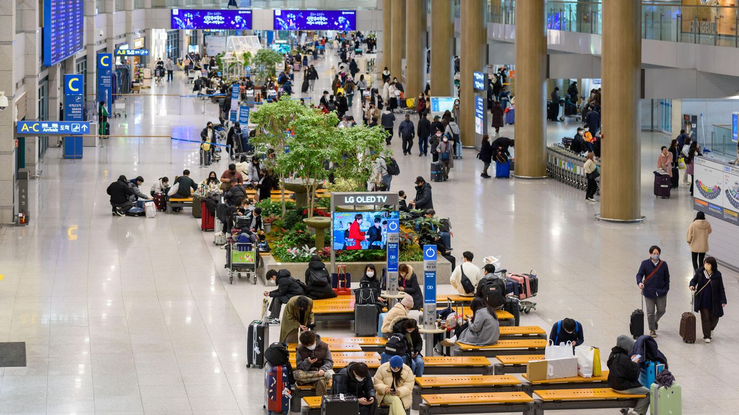 Die innere Ansicht des Flughafens von Incheon in Südkorea