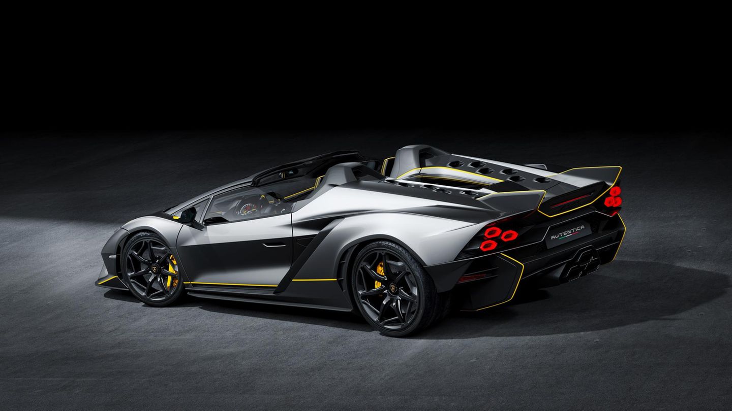 Lamborghini Autentica Heck