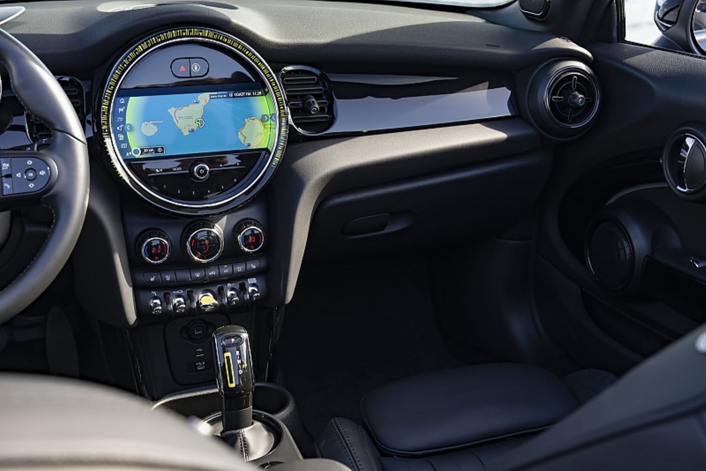 Mini Cooper SE Cabrio 2023
