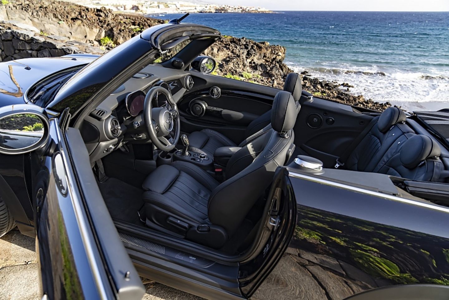Mini Cooper SE Cabrio 2023
